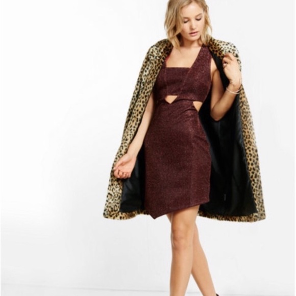 EXPRESS Metallic Valentine’s Day Cutout Dress Red - Picture 4 of 5
